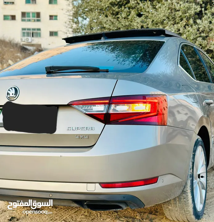 سكودا سوبير بنزين 2019 قوه محرك 2000 بجي 4 /4 280حصان تامين وترخيص شامل لعام كامل عداد قليل