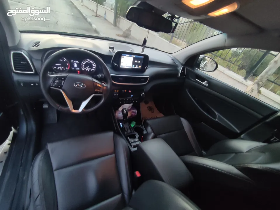 هونداي توسان فل بدون فتحه 2020ترخيص2019 ماشي فقطططط 85000كم للبيع بسعر مغري ع الكاش 95000الف شيكل