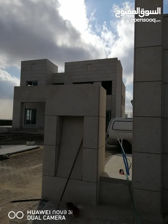 تبليط جميع انواع البلاط وتركيب جميع انواع الجبس امبورد وبأفضل المواصفات و بأسعر منافسه