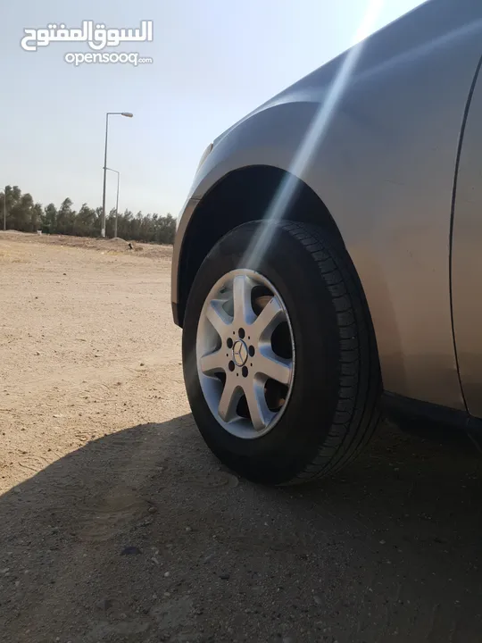 مارسدس ML350  للبيع بسعر مناسب جدا اقرا الوصف