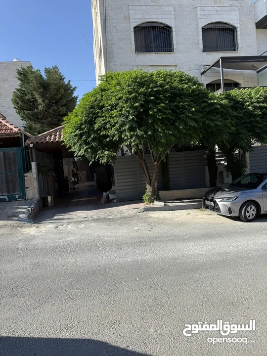 شقة صغيرة غرفتين الجندويل خلف فندق لارسا من المالك