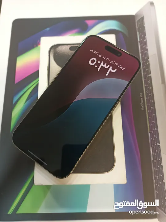 iphone 15 pro 256 GB بطاريه 99%  وارد شرق اوسط ( كفاله مطووله)