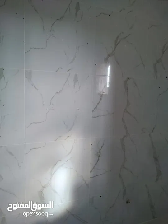 بلاط بجميع انواعه تسليم هندسه  نصل لكم أينما كنتم