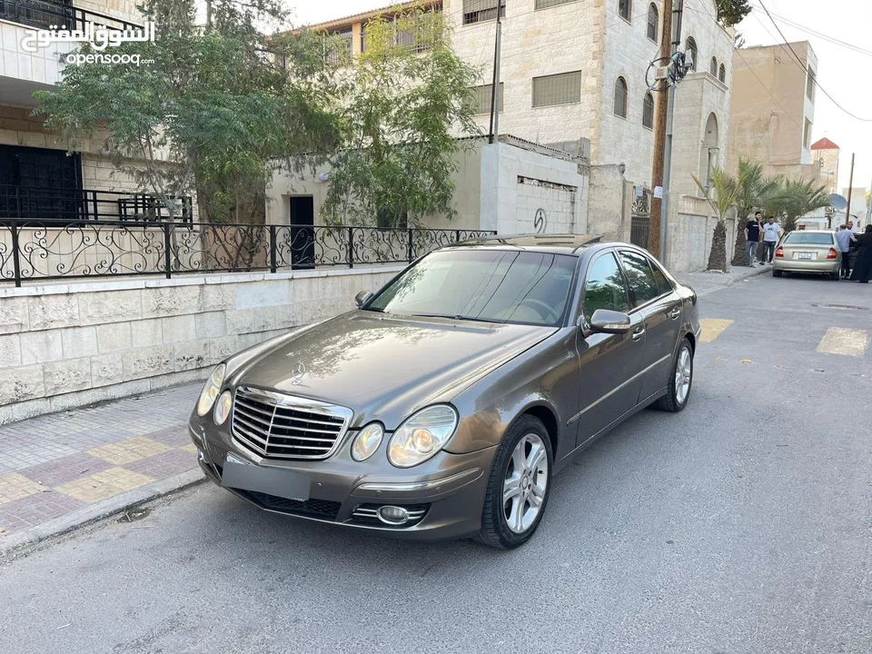 مرسيدس E200 فل كامل بانوراما موديل 2007