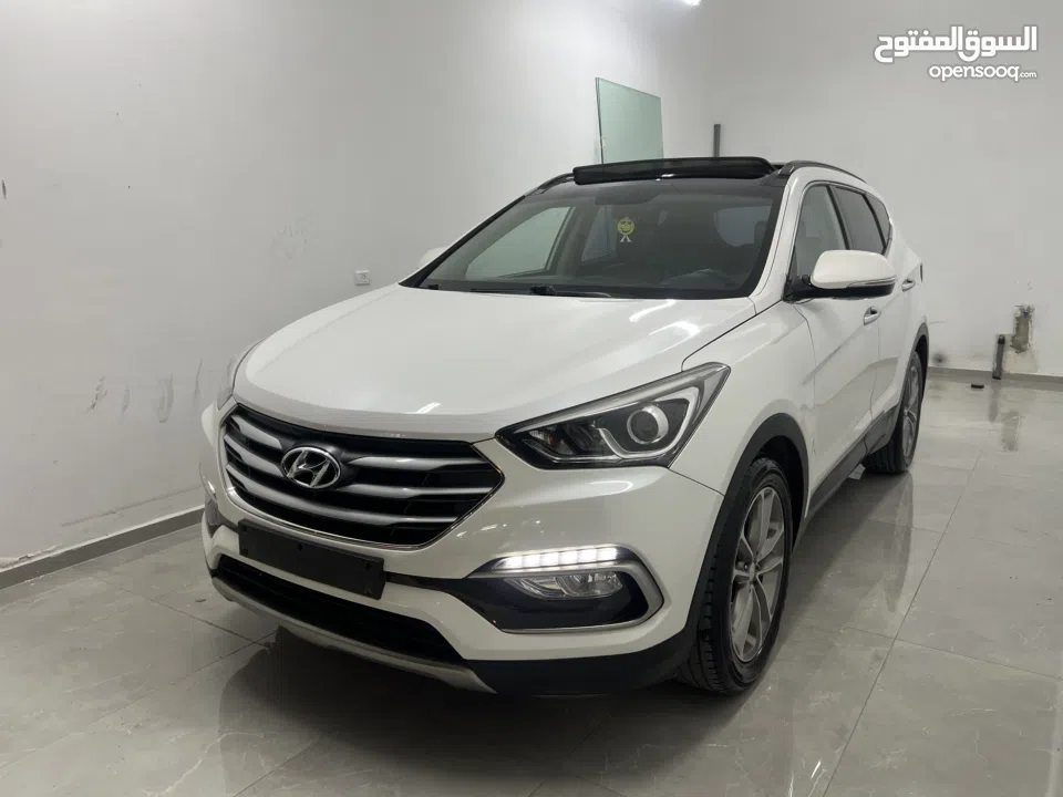 هونداااااي سنتافيه 2017 مطور 2000 ديزل اتوماتيك فل الفل اضافات بنورامااااااا لون ابيض ملوكي جب