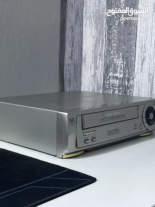 جهاز فيديو كاسيت Panasonic Super Drive VCR – موديل SJ3