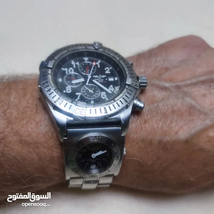 ساعة بريتلنج مع UTC