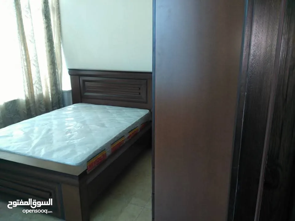 رووف صغير مفروش للايجار