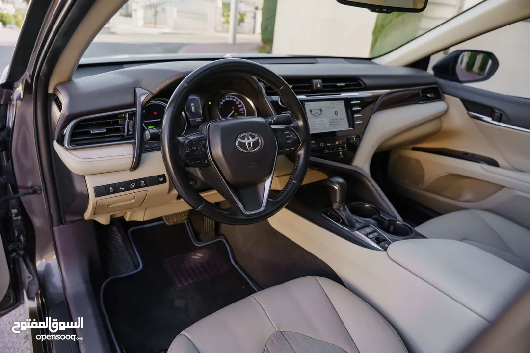 Toyota Camry GLE Hybrid 2019  تويوتا كامري GLE هايبرد  فل كامل مع فتحه