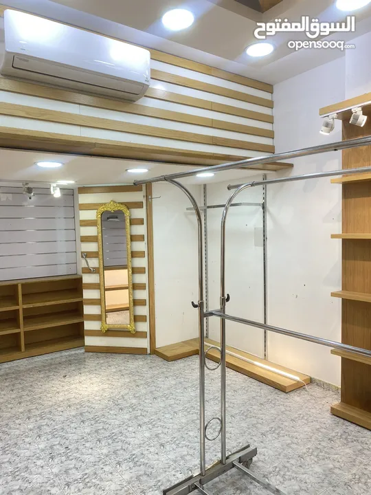 محل تجاري للبيع بالخلو طولكرم مجمع ابو طريف والزغل الطابق الارضي. مساحه المحل 32متر المحل ديكور جديد