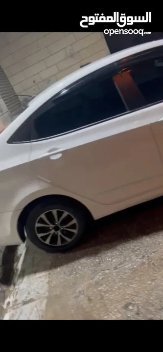 اكسنت 2017 1،6 4 غيار