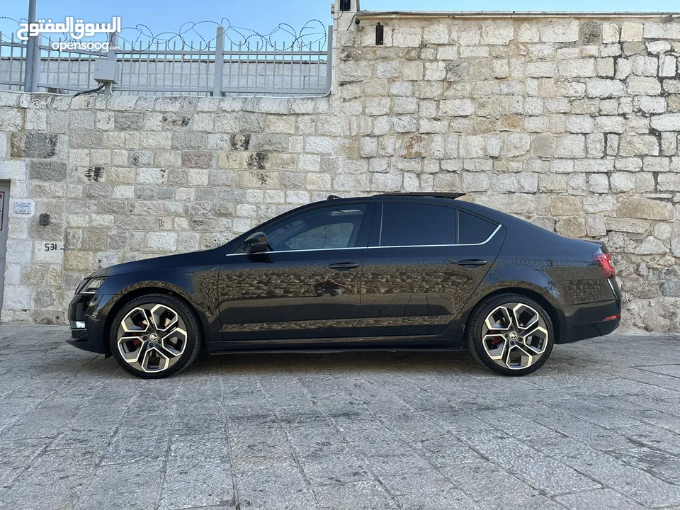 سكودا اوكتافيا RS 2019