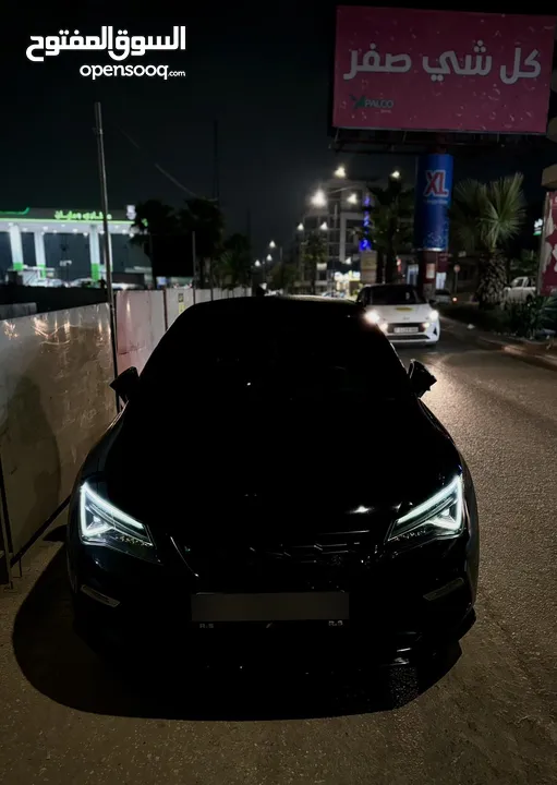 سيت ليون FR اسود فل ما عدا فتحة