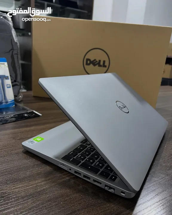 Dell core i7 جيل عاشر كرتين شاشة وبحجم 15.6  رام 16 - تخزين 512 لون سلفر مميز مواصفات نارية وسعر حرق