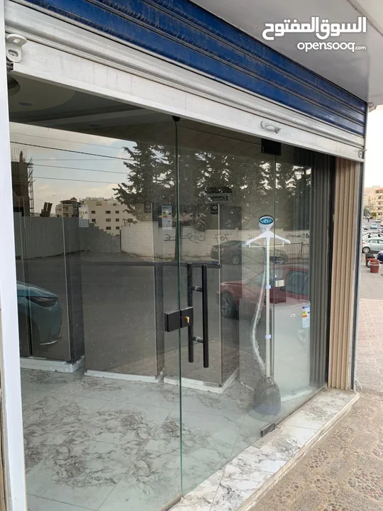 محل اجهزه كهربائيه مجهز بالكامل