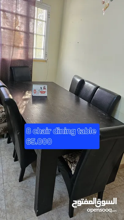 solid wood 8 chair table good condition