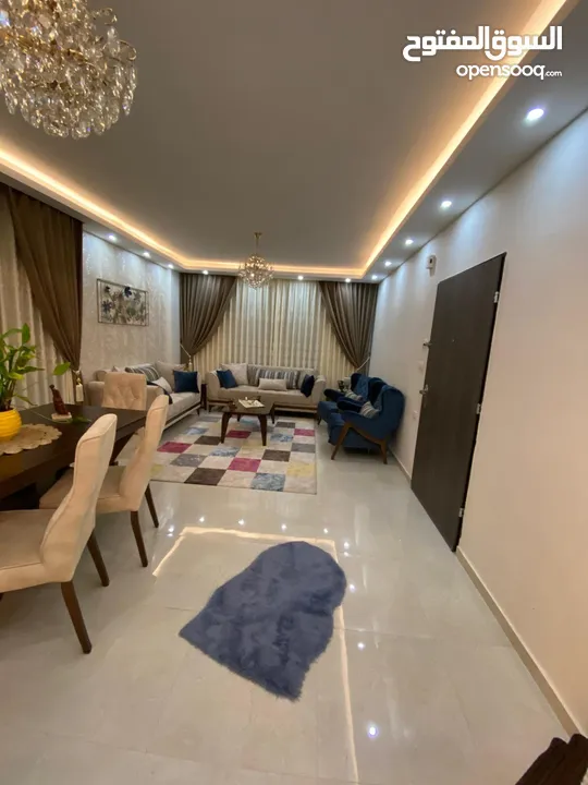 ثلاث غرف نوم مفروشة للإيجار بدون رسوم معاينة