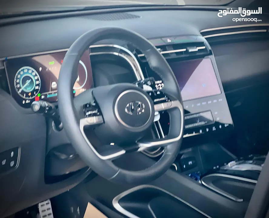 هونداي توسان/2022 فل الفل بدون فتحة سقف  2x4 ///240Hp بنزين + كهرباء  ( Haybrid) 1600cc