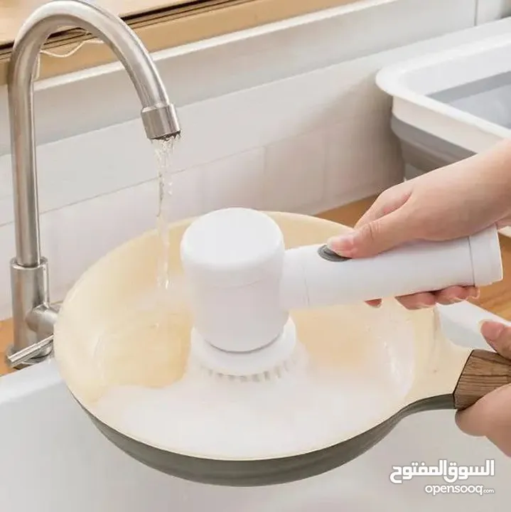 فرشاة التنظيف الكهربائية 3 في 1