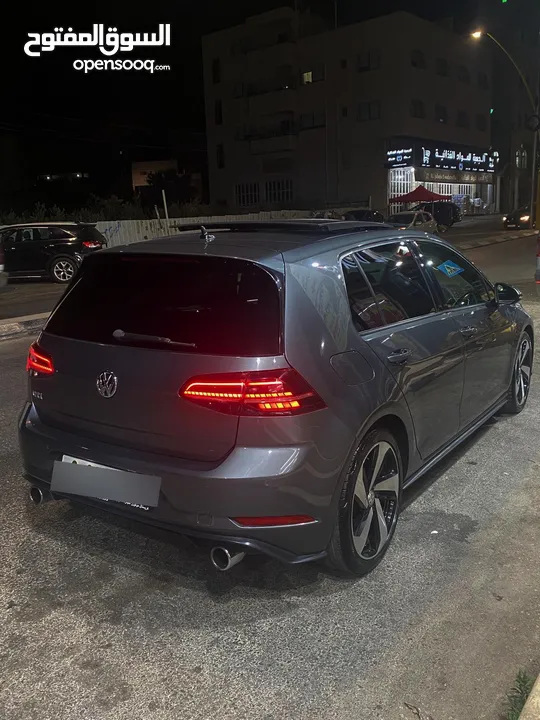 جولف GTI mk7.5  للبيع ع الكاش بسعر حرررق