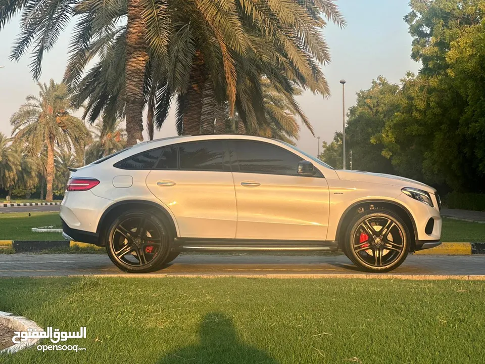 مرسيدس Gle 43 Amg 2016 خليجي بحاله ممتازه فل مواصفات