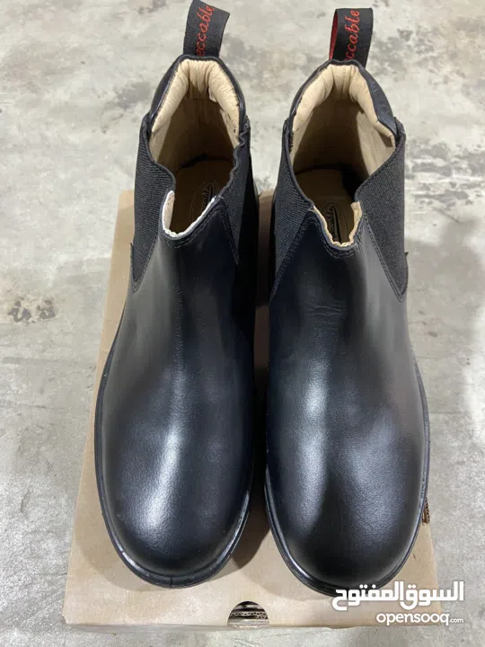 بسطار جلد ملس