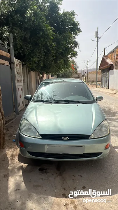 فورد فوكس موديل 2003 السيارة كل اسي فيها شركة مش مغيرلها ولا قطعة  فس فيها ولا ضربة