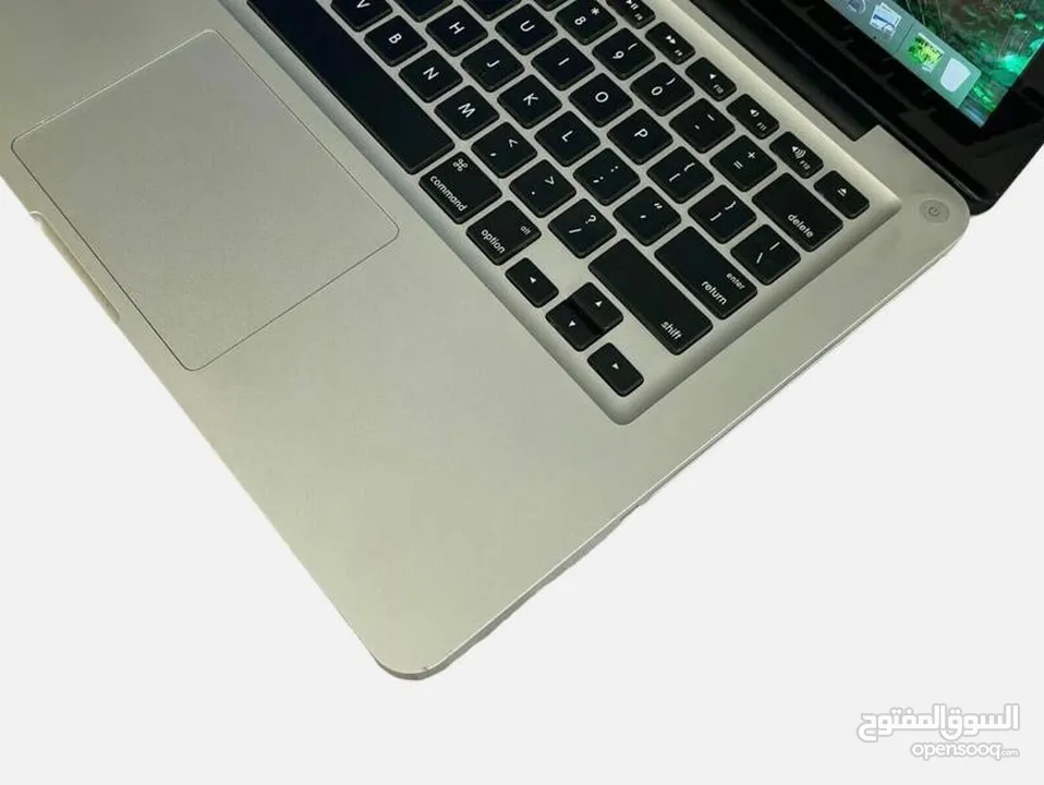 Apple MacBook Pro Laptop