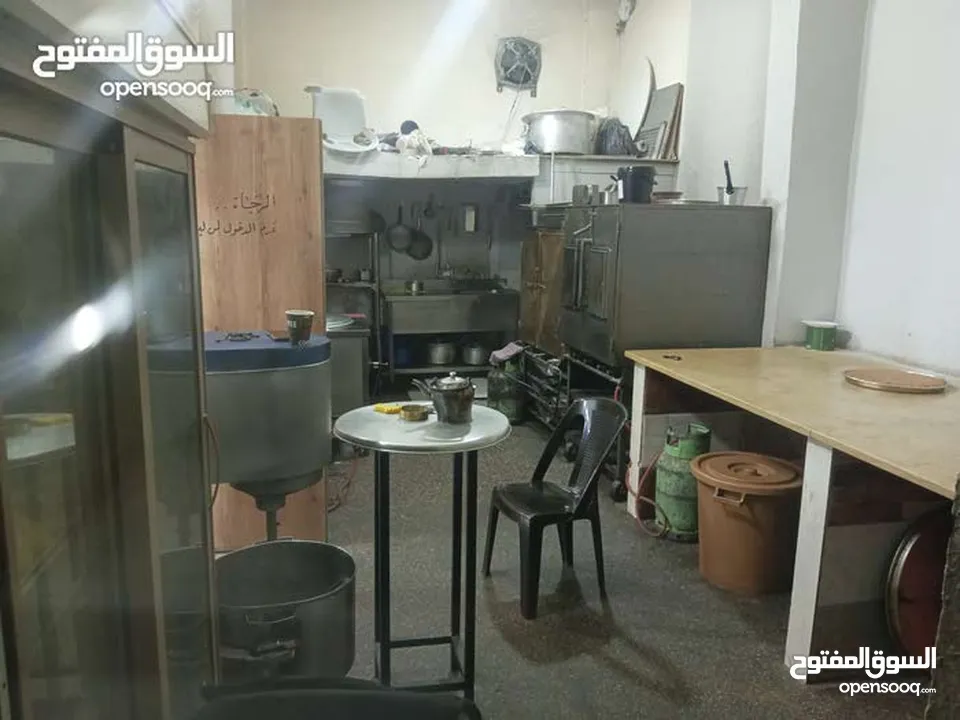 حابب تفتح محل حلويات ؟؟ عدة محل حلويات كاملة مكملة للبيع بسعر مغري في عمان