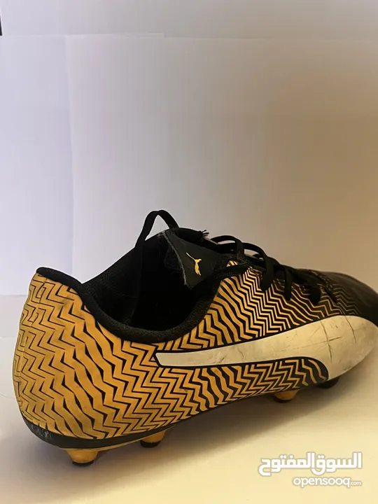 Unisex Puma kids football shoes (yellow) -  حذاء اطفال لون اصفر لكرة القدم (صالح للجنسين)