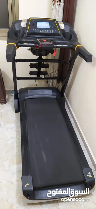 جهاز مشي كهربائي بحالة ممتازة