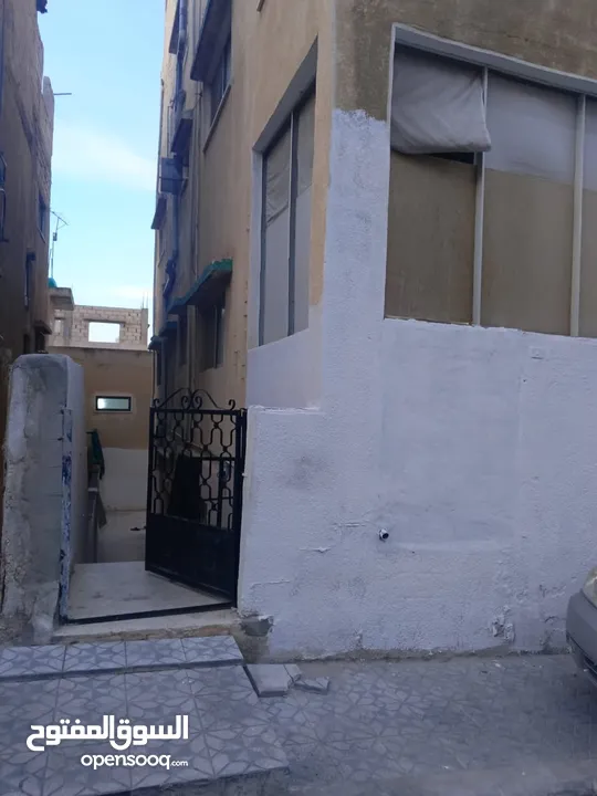 عمارة مؤلفة اربع طوابق و روف للاستثمار  سوبر ديلوكس كامل جبس بورد