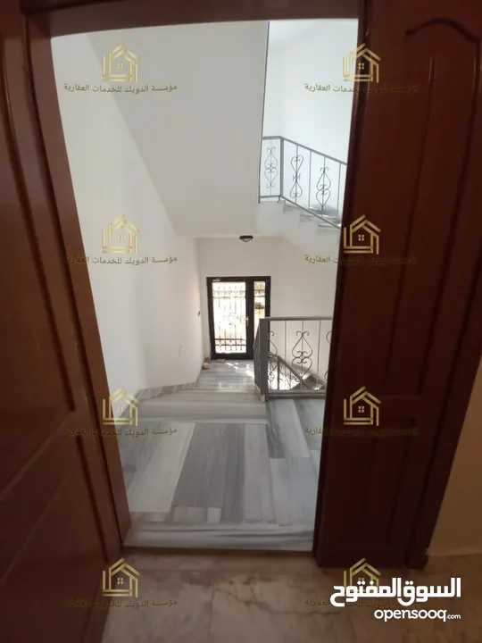 شقة طابقية - دابوق - 4نوم - 350م - ارضية - ترس - مدخل مستقل - قرب الخدمات -