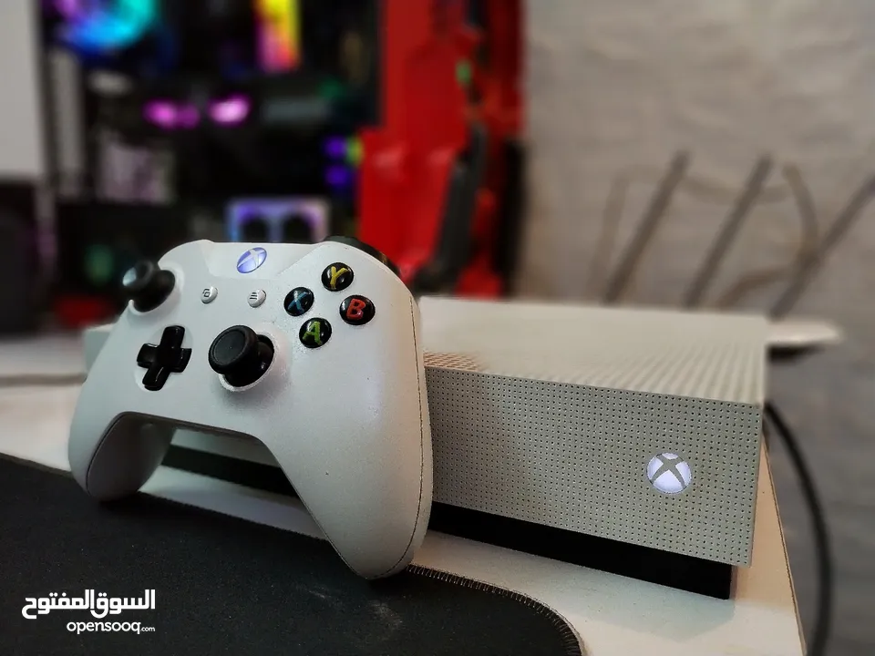 اكسبوكس ون اس مساحة واحد تيرا   XBOX ONE S 1TB