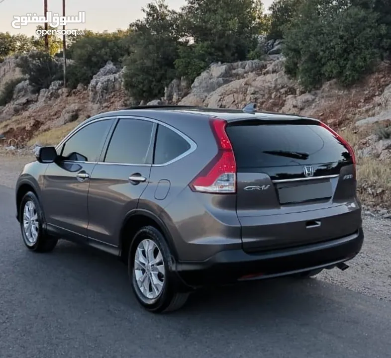 هوندا جيب CR-V فل كامل وفحص كامل 3 جيد وقصعه