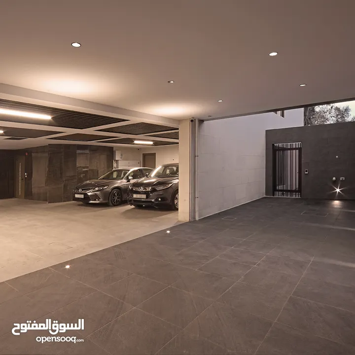 شقة للبيع طابق الثاني في منطقة الروابي - مساحة 150م2 وبأعلى المواصفات والتشطيبات