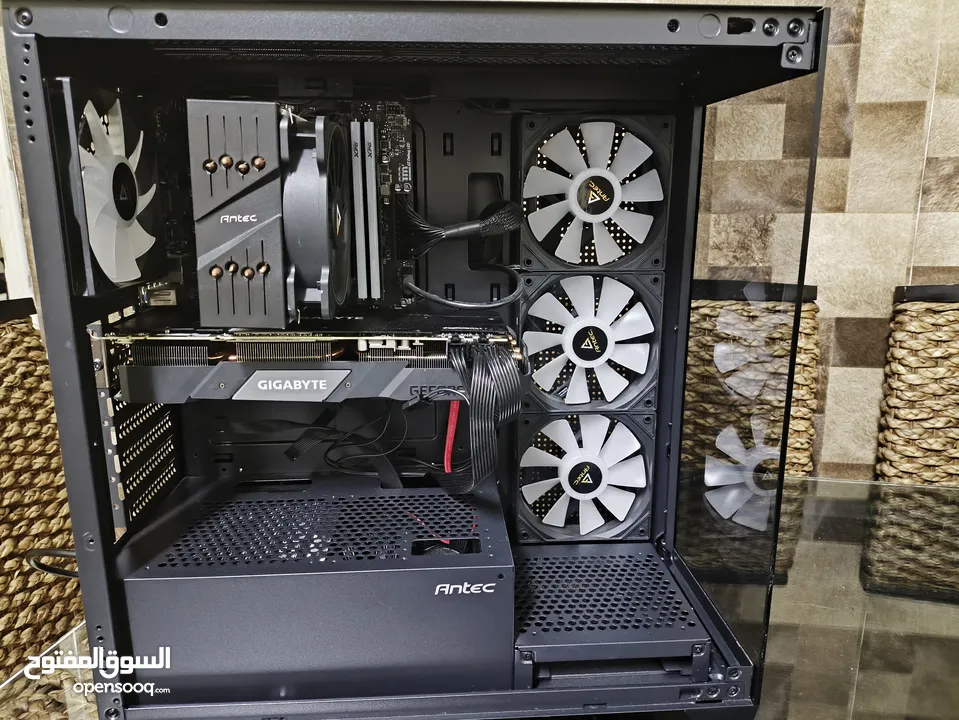 كمبيوتر بمواصفات عالية i7 12700F, RTX 2080 super