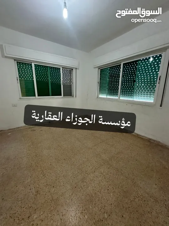 شقة فارغة للايجار في منطقة الذراع الغربي 200 دينار شهري