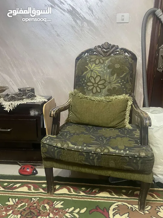 كنبيات مع طاولة تلفزيون بسعر ممتاز جدا وقابل للتفاوض