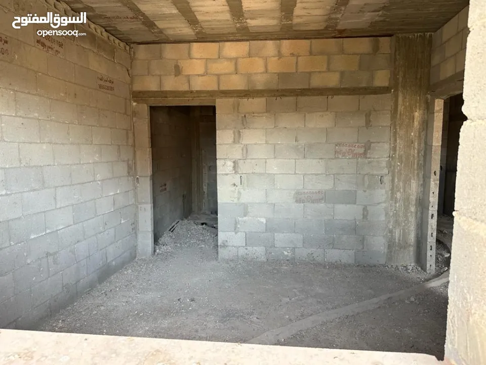 شقة عظم للبيع