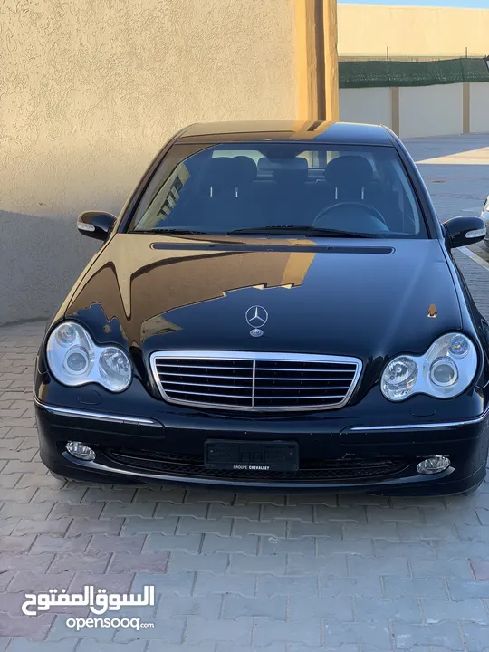 لبيع سيارات السويسرية مرسيدس c320البيع صك او كاش