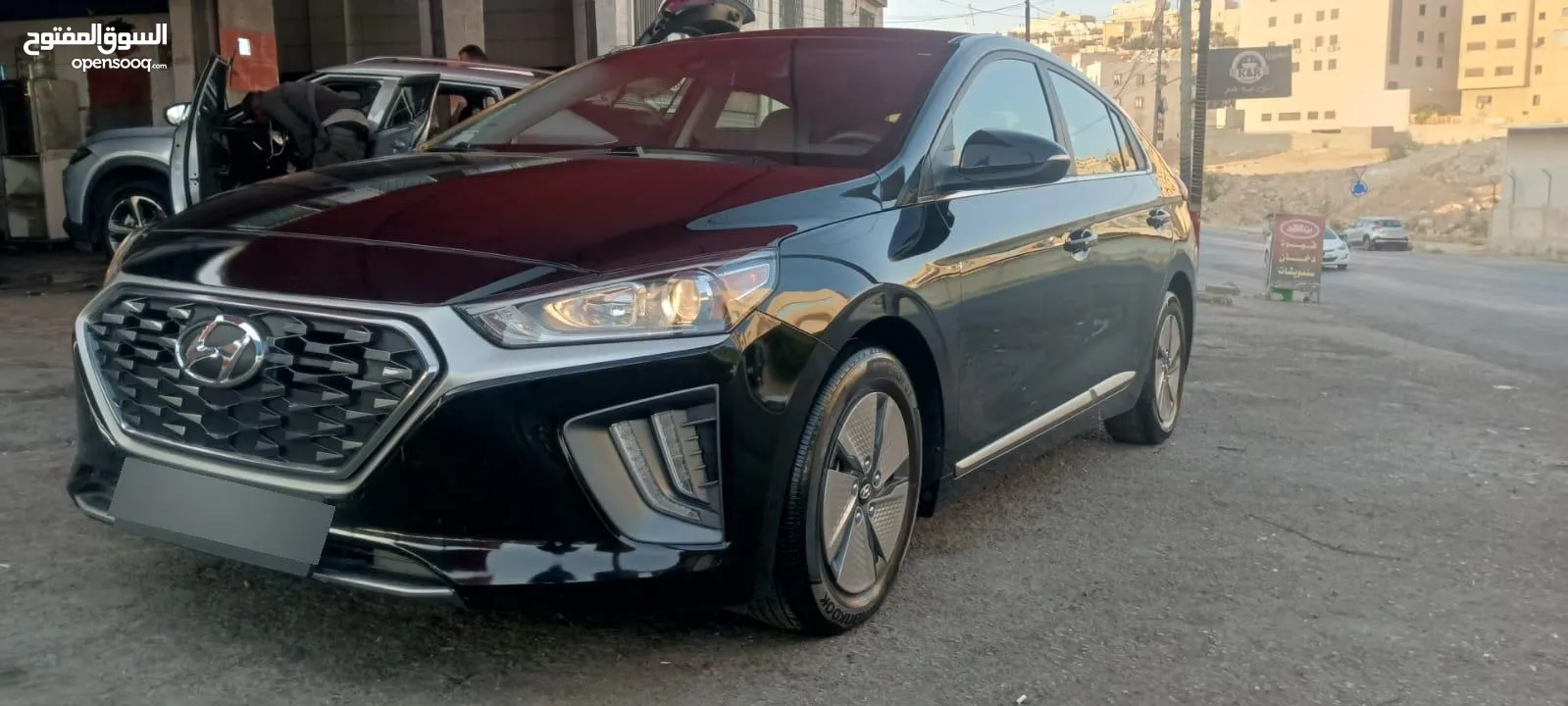 هيونداي أيونيك 2022 هايبرد لون اسود ميتاليك مميز جمرك جديد