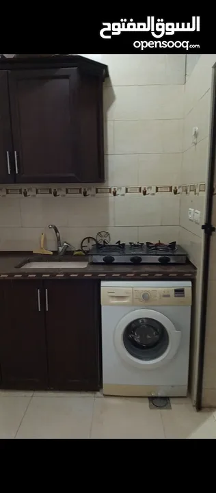 استوديو مفروش قرب المخبز الفرنسي