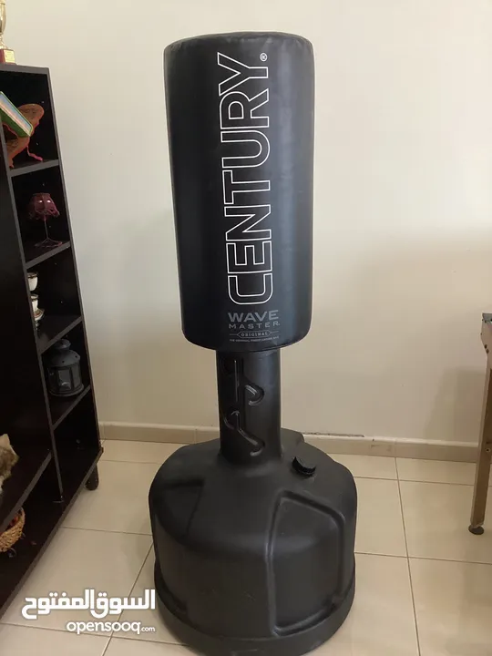 Boxing bag new كيس ملاكمه جديد قابل للتفاوض