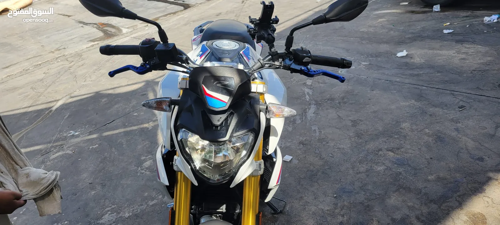 دراجة BMW G310R بحالة ممتازة ترخيص جديد