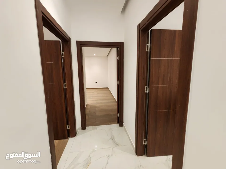 شقة للبيع على طريق المطار ( البنيات )  ref : 14365