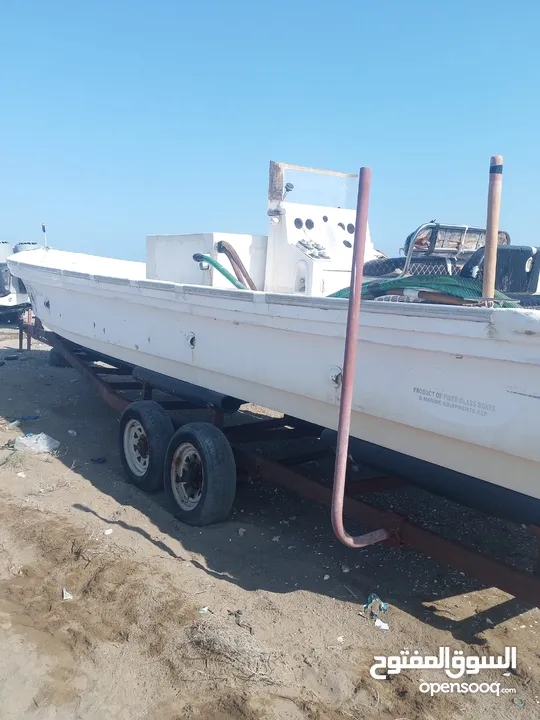قارب مسطح 33 قدم مصنع وادي حام كلباء 2017 القارب فية محياة للسمك الحي 2 و واحد كبير فوق وثلاجة على
