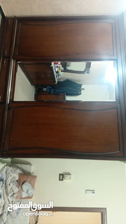 اثاث منزلي للبيع  بحاله ممتازه جدا