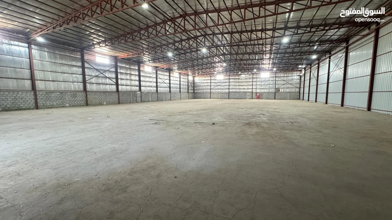 للإيجار مخزن في ميناء عبدالله، مساحة 10000م For rent: Warehouse in Mina Abdullah