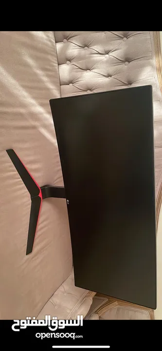 شاشة LG 144hz